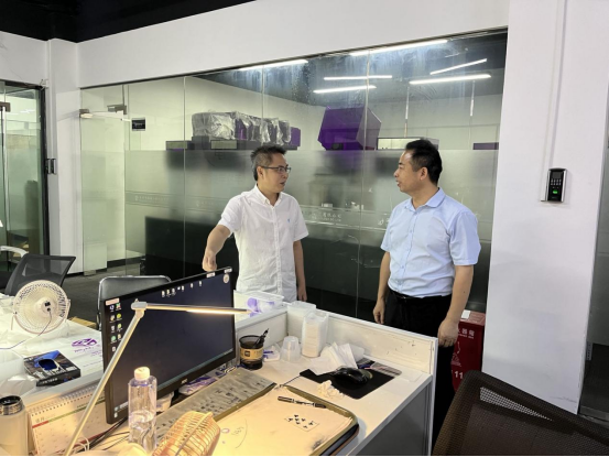 研究院一行走访校友企业深圳市鹏扬三维科技有限公司